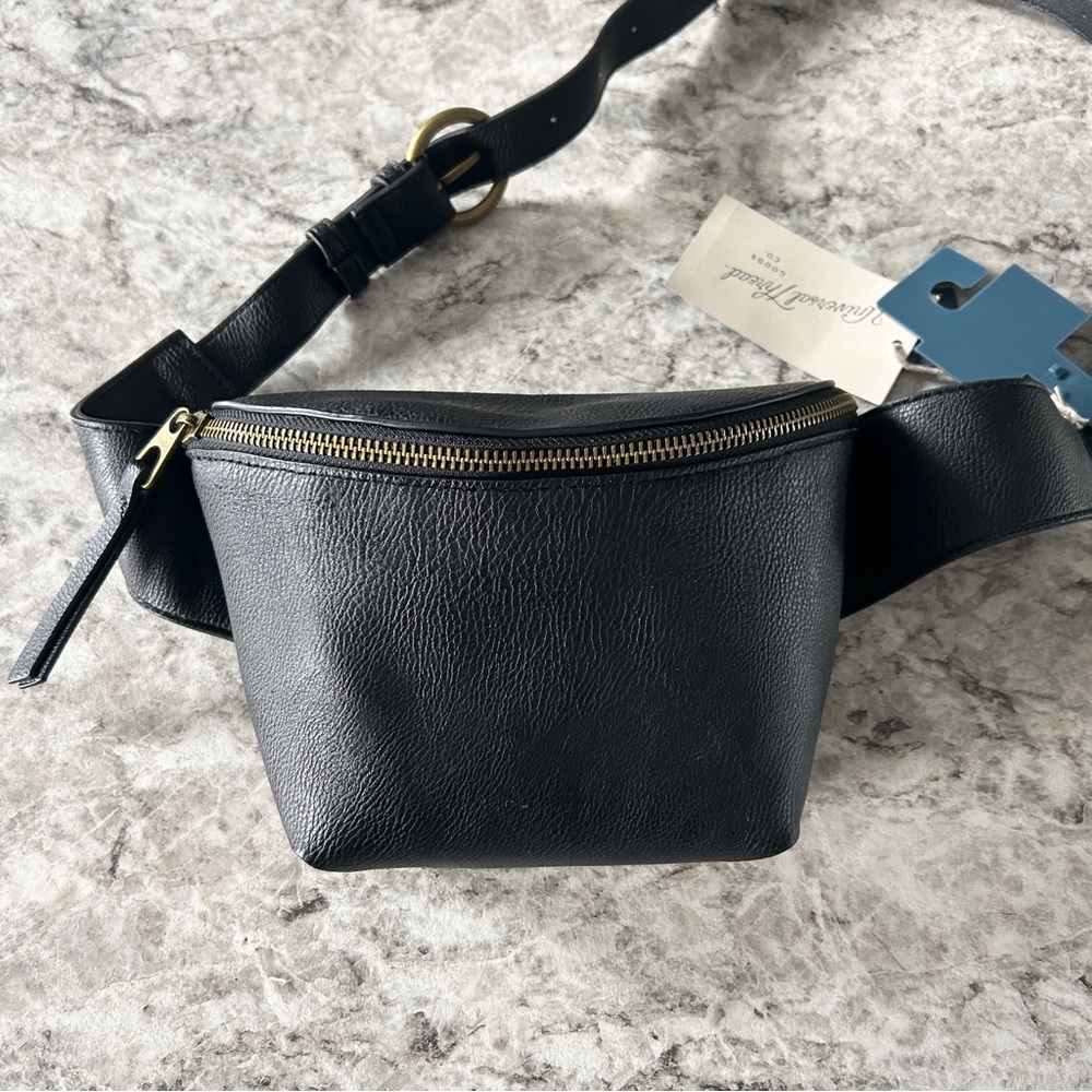 Universal Thread Belt Bag, Black Leather Belt Bag, Small Black Bag
